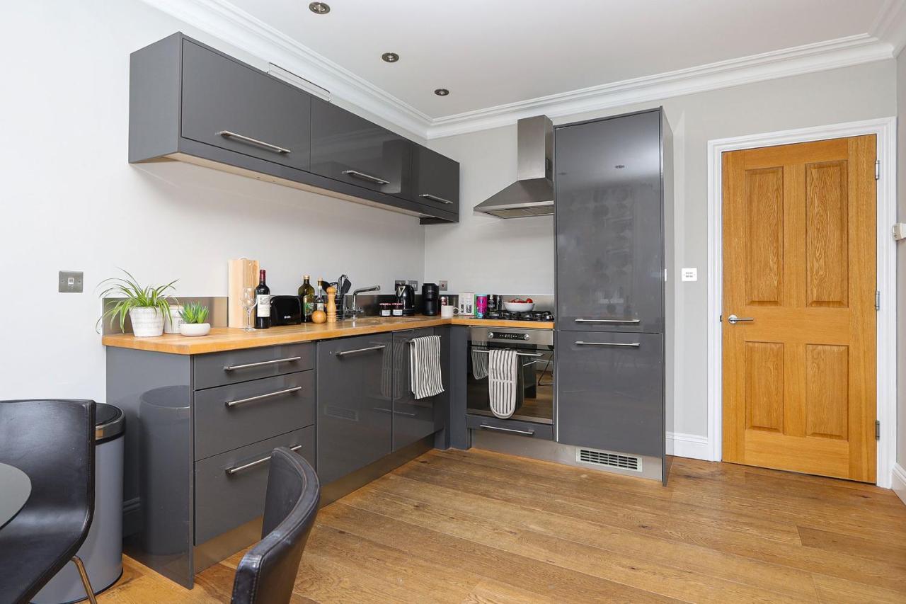 Apartamento Bright And Modern 2 Bed Flat Londres